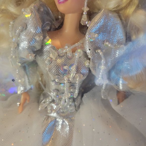1992 VINTAGE HAPPY HOLIDAYS 1992 BARBIE #1429 Mattel Special Edition Blonde - Picture 4 of 6